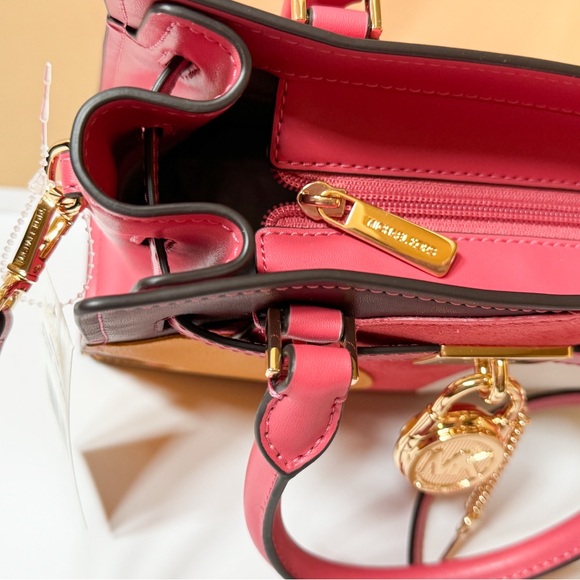 Michael Kors Hamilton Small Satchel Shoulder Bag Graphic Logo Light Berry Multi - Picture 14 of 14